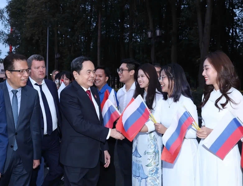 Top Vietnamese legislator ends Russia visit